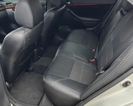 Сірий Тойота Авенсіс, об'ємом двигуна 1.8 л та пробігом 240 тис. км за 6800 $, фото 6 на Automoto.ua