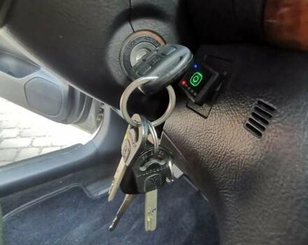 Серый Тойота Авенсис, объемом двигателя 1.79 л и пробегом 295 тыс. км за 6500 $, фото 13 на Automoto.ua