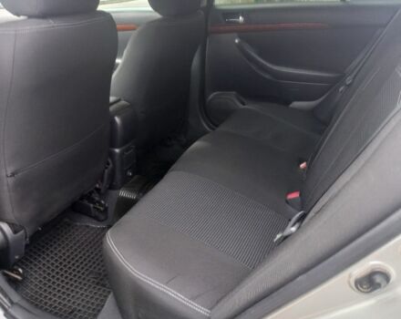 Серый Тойота Авенсис, объемом двигателя 1.8 л и пробегом 256 тыс. км за 6500 $, фото 4 на Automoto.ua