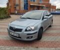 Серый Тойота Авенсис, объемом двигателя 1.8 л и пробегом 231 тыс. км за 4983 $, фото 1 на Automoto.ua