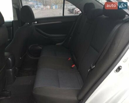 Серый Тойота Авенсис, объемом двигателя 1.79 л и пробегом 192 тыс. км за 7900 $, фото 19 на Automoto.ua
