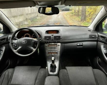Серый Тойота Авенсис, объемом двигателя 2 л и пробегом 222 тыс. км за 2088 $, фото 6 на Automoto.ua