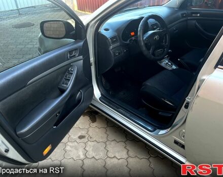 Серый Тойота Авенсис, объемом двигателя 1.8 л и пробегом 217 тыс. км за 6500 $, фото 6 на Automoto.ua