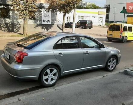 Серый Тойота Авенсис, объемом двигателя 2.2 л и пробегом 224 тыс. км за 6500 $, фото 5 на Automoto.ua