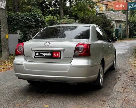 Сірий Тойота Авенсіс, об'ємом двигуна 1.8 л та пробігом 241 тис. км за 7590 $, фото 6 на Automoto.ua