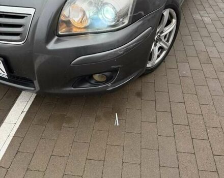 Серый Тойота Авенсис, объемом двигателя 1.79 л и пробегом 303 тыс. км за 5500 $, фото 6 на Automoto.ua