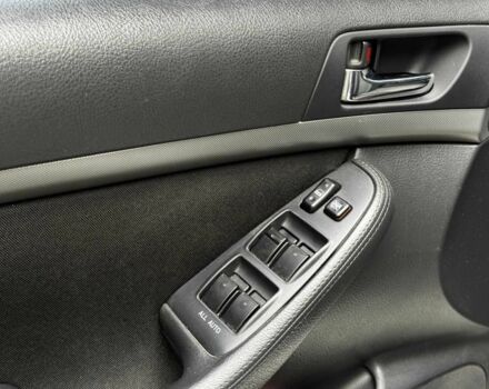 Сірий Тойота Авенсіс, об'ємом двигуна 1.8 л та пробігом 241 тис. км за 6940 $, фото 12 на Automoto.ua