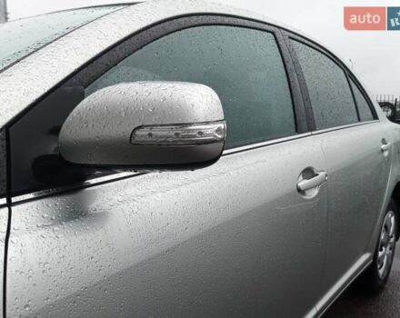 Серый Тойота Авенсис, объемом двигателя 1.79 л и пробегом 192 тыс. км за 7900 $, фото 6 на Automoto.ua