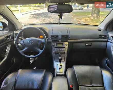 Сірий Тойота Авенсіс, об'ємом двигуна 1.8 л та пробігом 316 тис. км за 6900 $, фото 62 на Automoto.ua