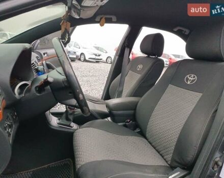 Серый Тойота Авенсис, объемом двигателя 2.2 л и пробегом 280 тыс. км за 7440 $, фото 25 на Automoto.ua