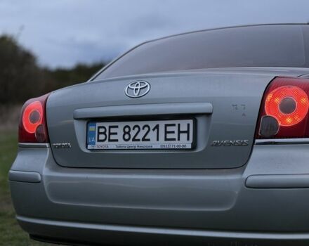 Серый Тойота Авенсис, объемом двигателя 2 л и пробегом 358 тыс. км за 7399 $, фото 3 на Automoto.ua