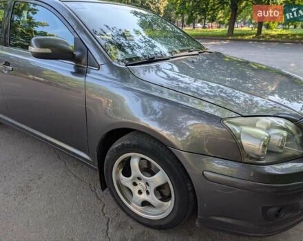 Сірий Тойота Авенсіс, об'ємом двигуна 1.8 л та пробігом 266 тис. км за 7600 $, фото 13 на Automoto.ua