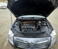 Сірий Тойота Авенсіс, об'ємом двигуна 1.8 л та пробігом 240 тис. км за 8000 $, фото 4 на Automoto.ua