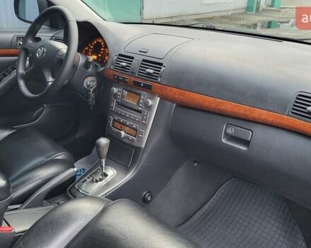 Серый Тойота Авенсис, объемом двигателя 2 л и пробегом 286 тыс. км за 7500 $, фото 22 на Automoto.ua