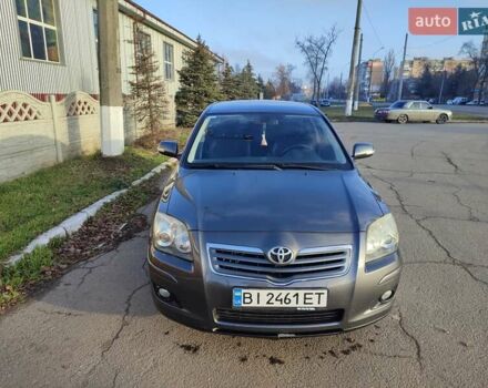 Серый Тойота Авенсис, объемом двигателя 1.8 л и пробегом 191 тыс. км за 7000 $, фото 1 на Automoto.ua