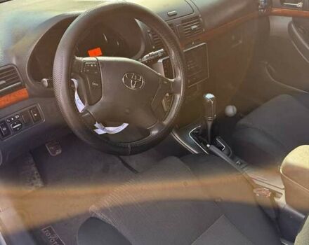 Серый Тойота Авенсис, объемом двигателя 1.8 л и пробегом 260 тыс. км за 6300 $, фото 11 на Automoto.ua