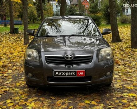 Серый Тойота Авенсис, объемом двигателя 2 л и пробегом 127 тыс. км за 7490 $, фото 1 на Automoto.ua
