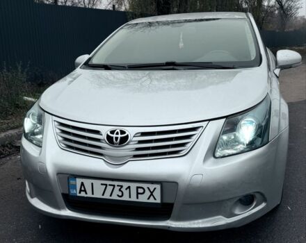 Серый Тойота Авенсис, объемом двигателя 2 л и пробегом 244 тыс. км за 6900 $, фото 1 на Automoto.ua