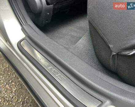 Серый Тойота Авенсис, объемом двигателя 1.8 л и пробегом 225 тыс. км за 7950 $, фото 68 на Automoto.ua