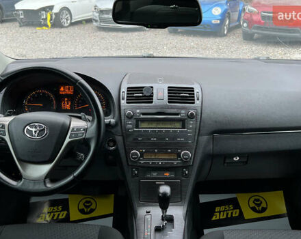 Серый Тойота Авенсис, объемом двигателя 1.99 л и пробегом 230 тыс. км за 9400 $, фото 10 на Automoto.ua