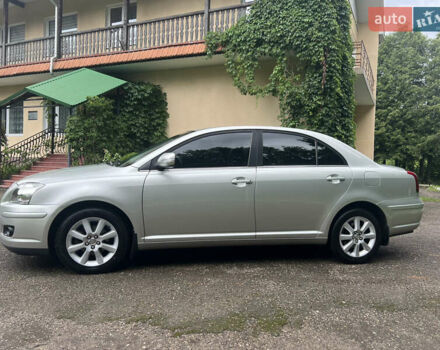Серый Тойота Авенсис, объемом двигателя 1.8 л и пробегом 225 тыс. км за 7950 $, фото 7 на Automoto.ua