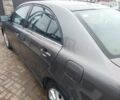 Сірий Тойота Авенсіс, об'ємом двигуна 2 л та пробігом 250 тис. км за 7500 $, фото 1 на Automoto.ua