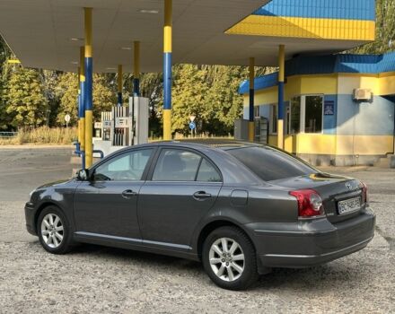 Серый Тойота Авенсис, объемом двигателя 2 л и пробегом 210 тыс. км за 6600 $, фото 4 на Automoto.ua
