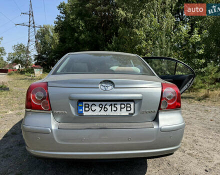 Серый Тойота Авенсис, объемом двигателя 1.79 л и пробегом 225 тыс. км за 7500 $, фото 5 на Automoto.ua