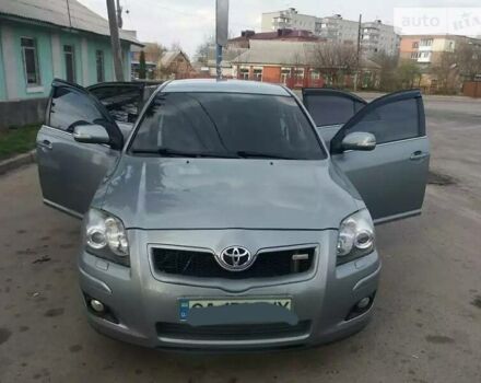 Сірий Тойота Авенсіс, об'ємом двигуна 2 л та пробігом 210 тис. км за 8250 $, фото 10 на Automoto.ua