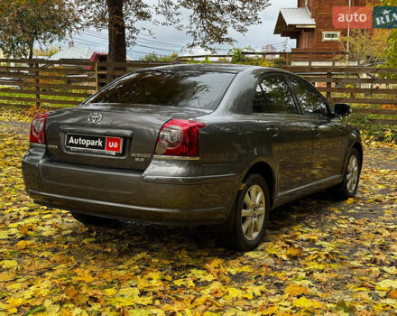 Серый Тойота Авенсис, объемом двигателя 2 л и пробегом 127 тыс. км за 7490 $, фото 6 на Automoto.ua