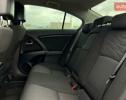 Серый Тойота Авенсис, объемом двигателя 1.99 л и пробегом 230 тыс. км за 9400 $, фото 16 на Automoto.ua
