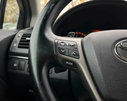 Серый Тойота Авенсис, объемом двигателя 2 л и пробегом 230 тыс. км за 9400 $, фото 8 на Automoto.ua