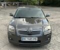Серый Тойота Авенсис, объемом двигателя 2 л и пробегом 210 тыс. км за 6600 $, фото 1 на Automoto.ua