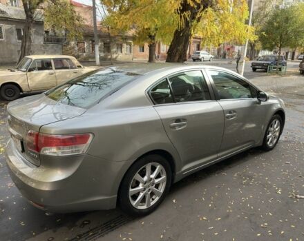 Серый Тойота Авенсис, объемом двигателя 2 л и пробегом 124 тыс. км за 10400 $, фото 3 на Automoto.ua