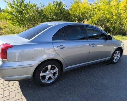 Серый Тойота Авенсис, объемом двигателя 1.8 л и пробегом 182 тыс. км за 7800 $, фото 1 на Automoto.ua