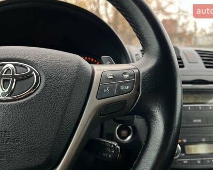 Серый Тойота Авенсис, объемом двигателя 1.99 л и пробегом 230 тыс. км за 9400 $, фото 9 на Automoto.ua