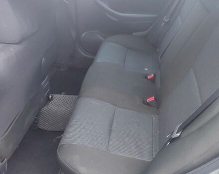 Серый Тойота Авенсис, объемом двигателя 1.8 л и пробегом 297 тыс. км за 4400 $, фото 5 на Automoto.ua