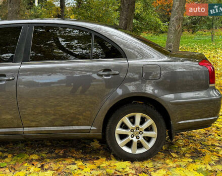 Серый Тойота Авенсис, объемом двигателя 2 л и пробегом 127 тыс. км за 7490 $, фото 11 на Automoto.ua