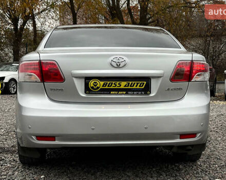 Серый Тойота Авенсис, объемом двигателя 1.99 л и пробегом 230 тыс. км за 9400 $, фото 4 на Automoto.ua