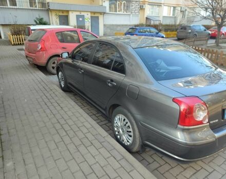 Серый Тойота Авенсис, объемом двигателя 1.8 л и пробегом 191 тыс. км за 7000 $, фото 4 на Automoto.ua