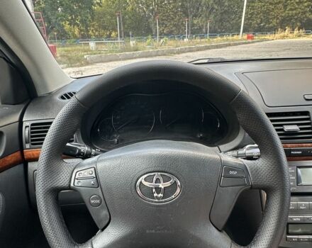 Серый Тойота Авенсис, объемом двигателя 2 л и пробегом 210 тыс. км за 6600 $, фото 17 на Automoto.ua