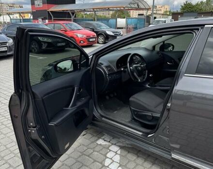 Сірий Тойота Авенсіс, об'ємом двигуна 2.01 л та пробігом 116 тис. км за 10500 $, фото 12 на Automoto.ua