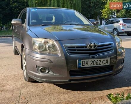 Сірий Тойота Авенсіс, об'ємом двигуна 1.8 л та пробігом 266 тис. км за 7600 $, фото 9 на Automoto.ua