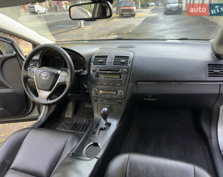 Серый Тойота Авенсис, объемом двигателя 2 л и пробегом 124 тыс. км за 10500 $, фото 17 на Automoto.ua