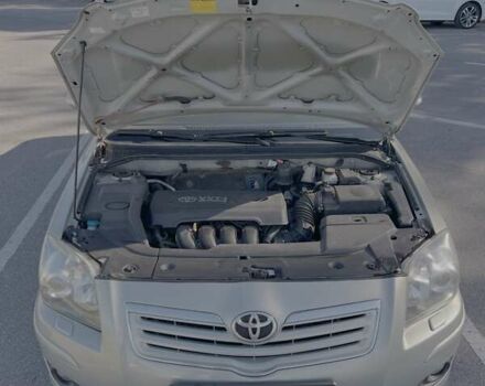 Серый Тойота Авенсис, объемом двигателя 1.79 л и пробегом 239 тыс. км за 6800 $, фото 8 на Automoto.ua