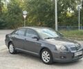 Серый Тойота Авенсис, объемом двигателя 2 л и пробегом 210 тыс. км за 6600 $, фото 8 на Automoto.ua