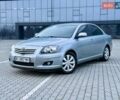 Серый Тойота Авенсис, объемом двигателя 1.6 л и пробегом 300 тыс. км за 5250 $, фото 1 на Automoto.ua