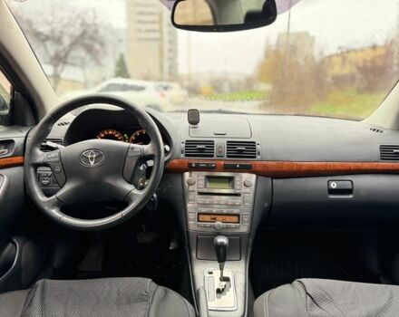 Серый Тойота Авенсис, объемом двигателя 2 л и пробегом 2 тыс. км за 5800 $, фото 5 на Automoto.ua