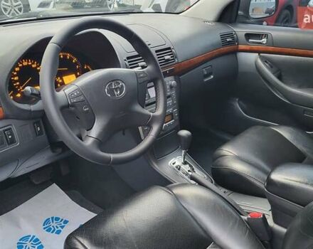 Серый Тойота Авенсис, объемом двигателя 2 л и пробегом 286 тыс. км за 7500 $, фото 19 на Automoto.ua