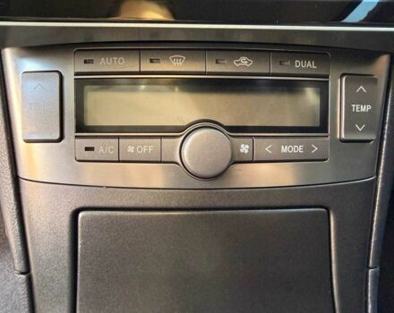 Серый Тойота Авенсис, объемом двигателя 1.8 л и пробегом 260 тыс. км за 6500 $, фото 8 на Automoto.ua